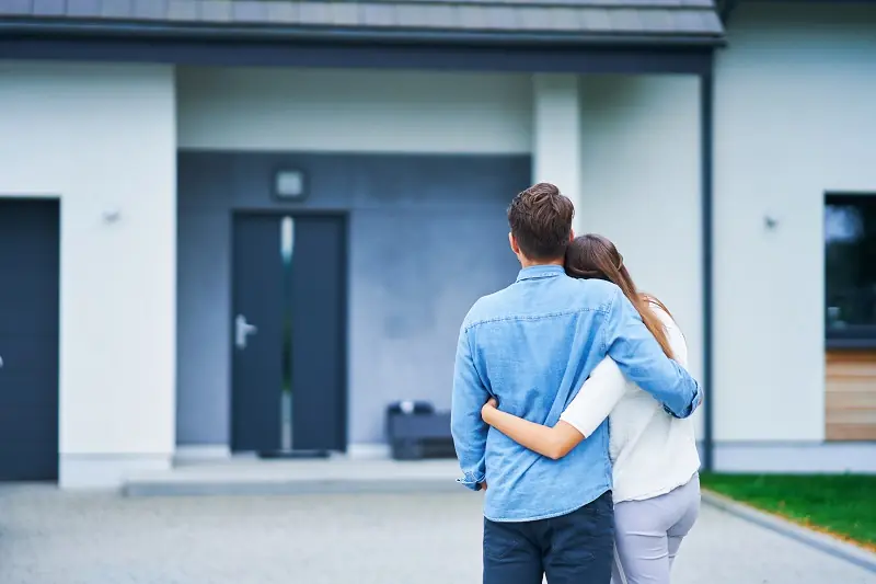 Isolamento acustico delle porte in alluminio