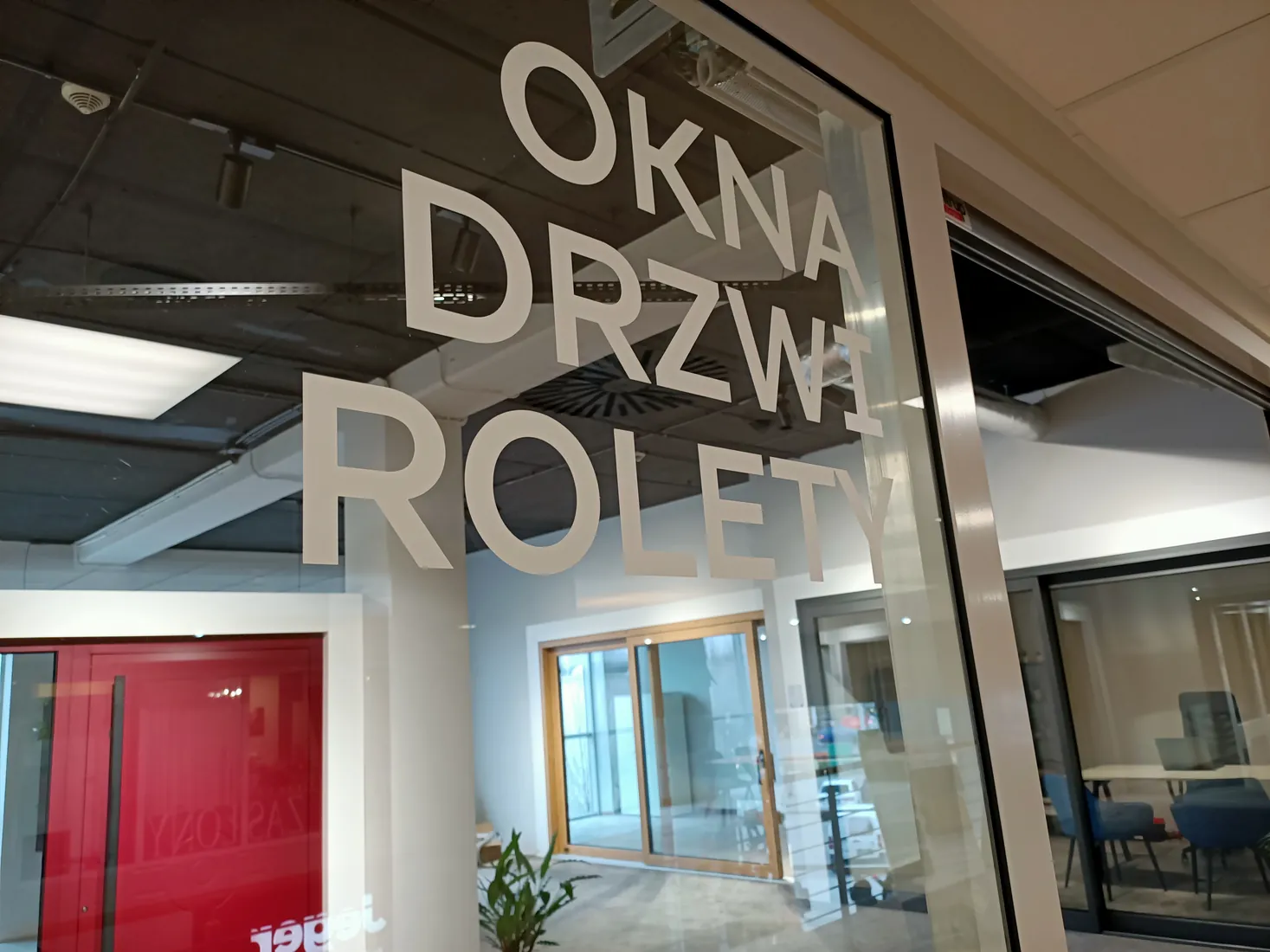 La vetrina dello showroom — Salon BUDVAR Poznań – Galeria Arkada