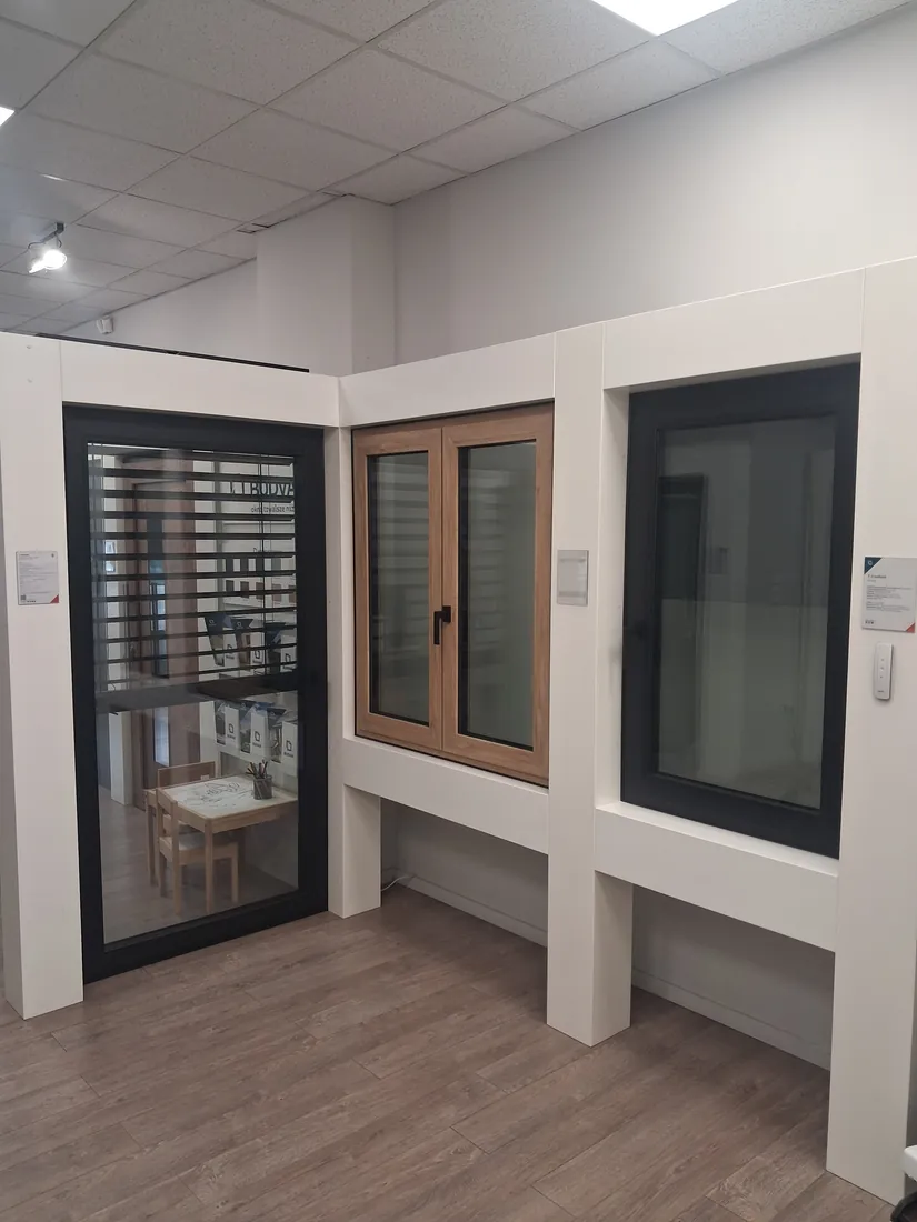Esposizione di finestre e portefinestre — Salon BUDVAR Wrocław
