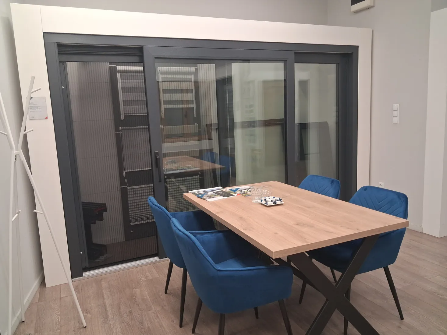 Scorrevole da terrazza a grandezza reale — Salon BUDVAR Wrocław